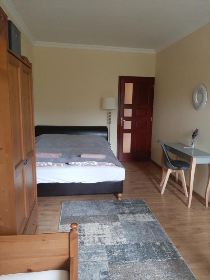 Megyeri Apartman Pocsmegyer Exterior photo